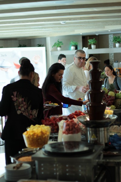Sunday Buffet at Kempinski Summerland Hotel